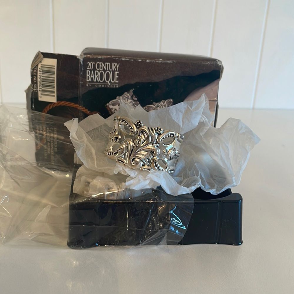 Godinger Silver Plated Napkin Rings